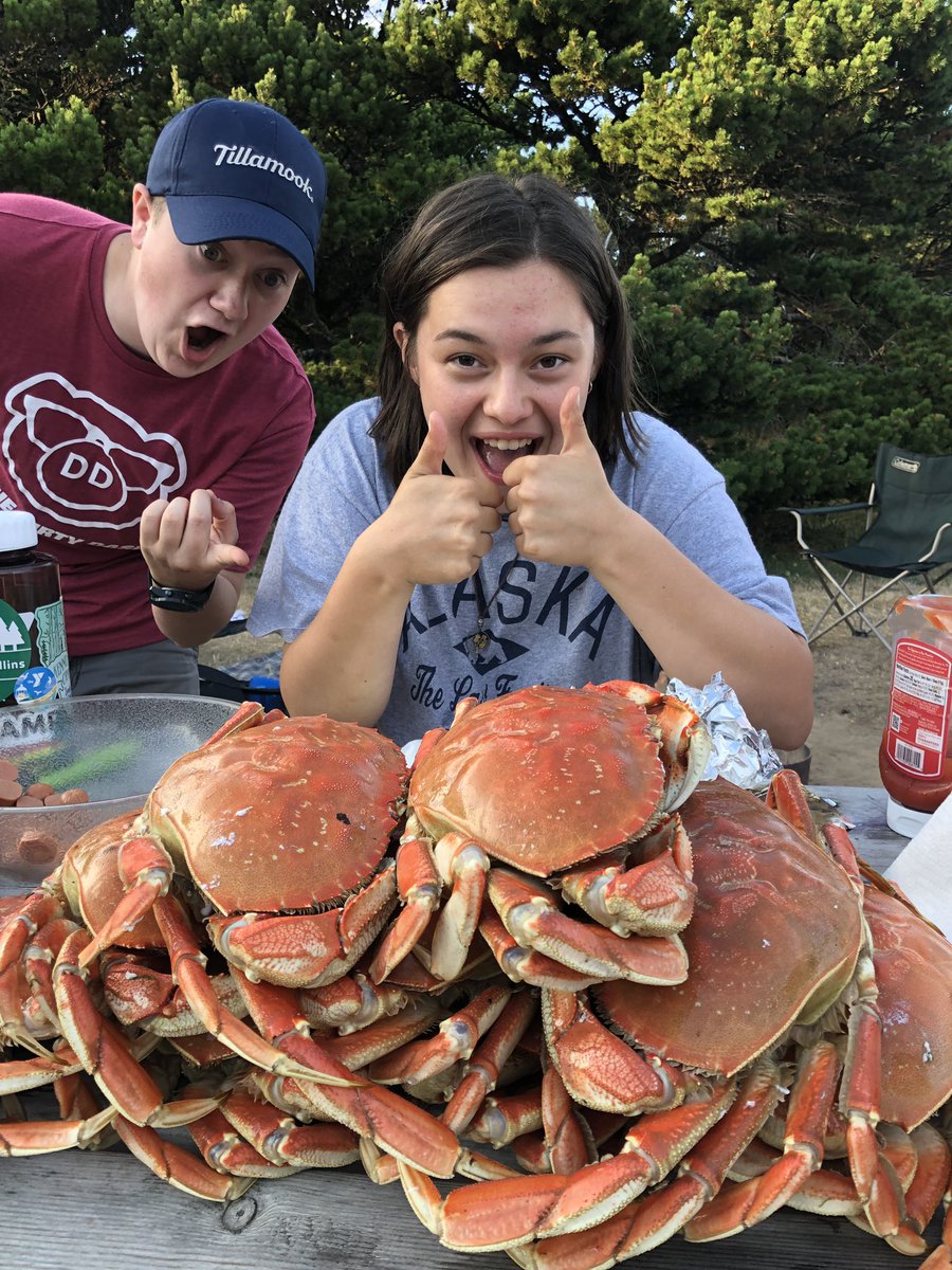 ExpeditionTeen's tweet photo. Look what we caught for dinner!? 😱 https://t.co/LgHnChDx4u