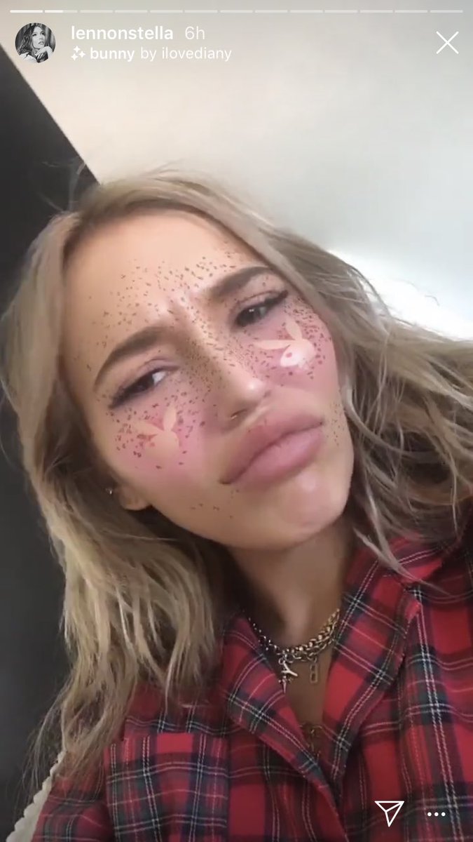 Tilbagetrækning Hævde websted Tana Mongeau on Twitter: "@daintymongeau it's like freckles with lil  playboy bunnies in the freckles hahahahahahahahahaha" / Twitter