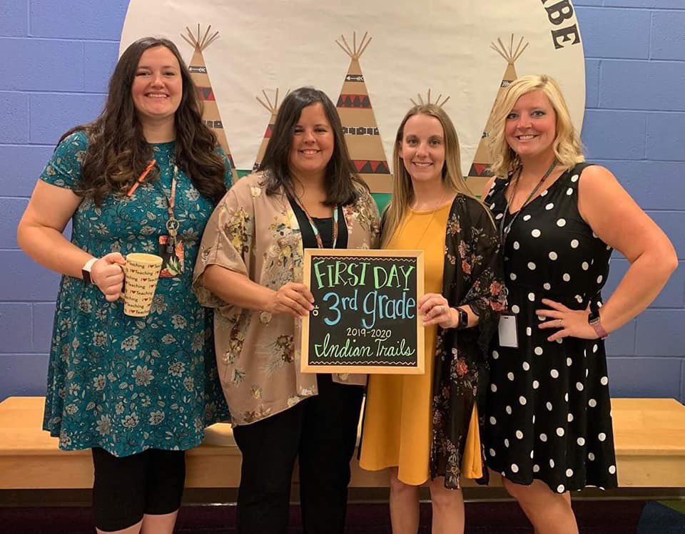 MrsHazelrigg's tweet photo. Day 1 of year 6 is in the books at my new school! I had a blast meeting all of my new students today. Here’s to the best year yet! #ITleadlovelearn https://t.co/8GYJbS9B8i