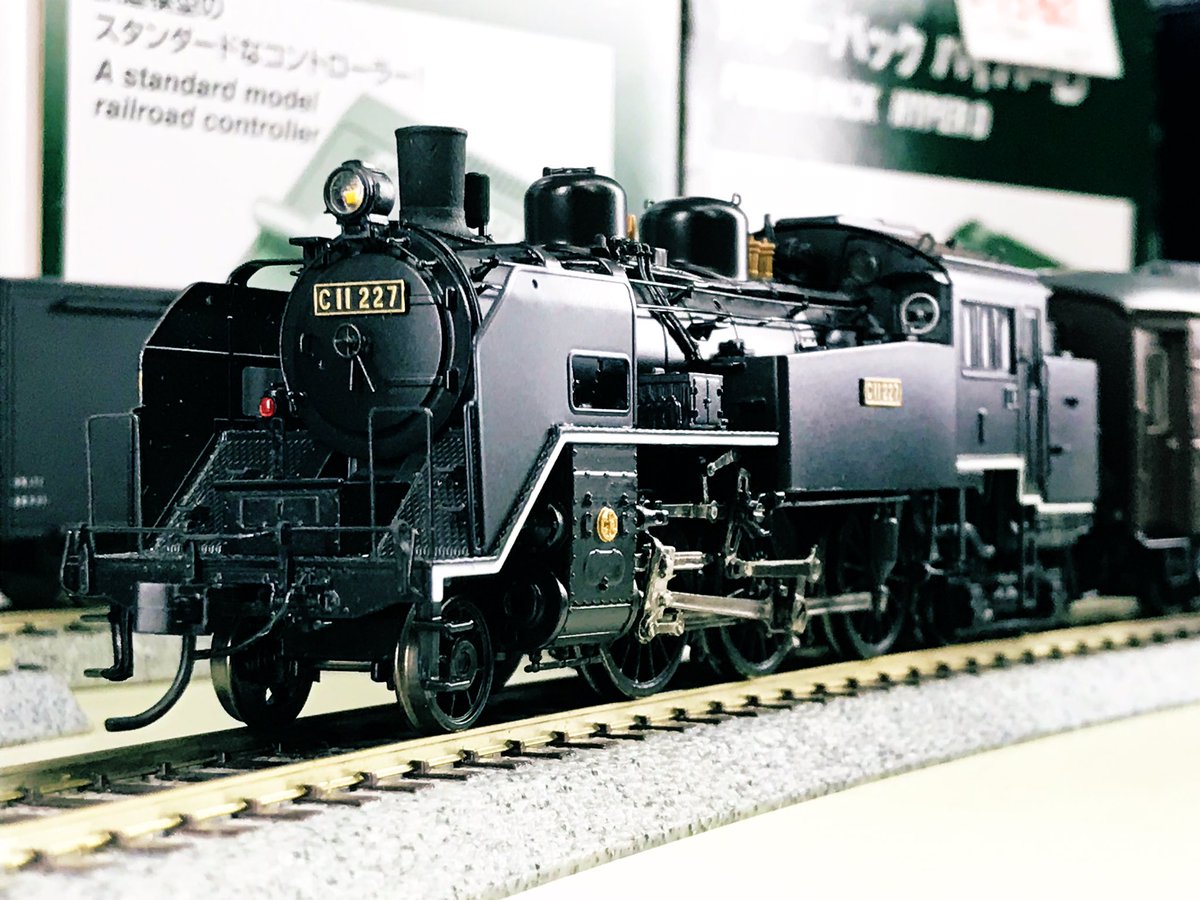 EB-n07pUIAEPLKK.jpg