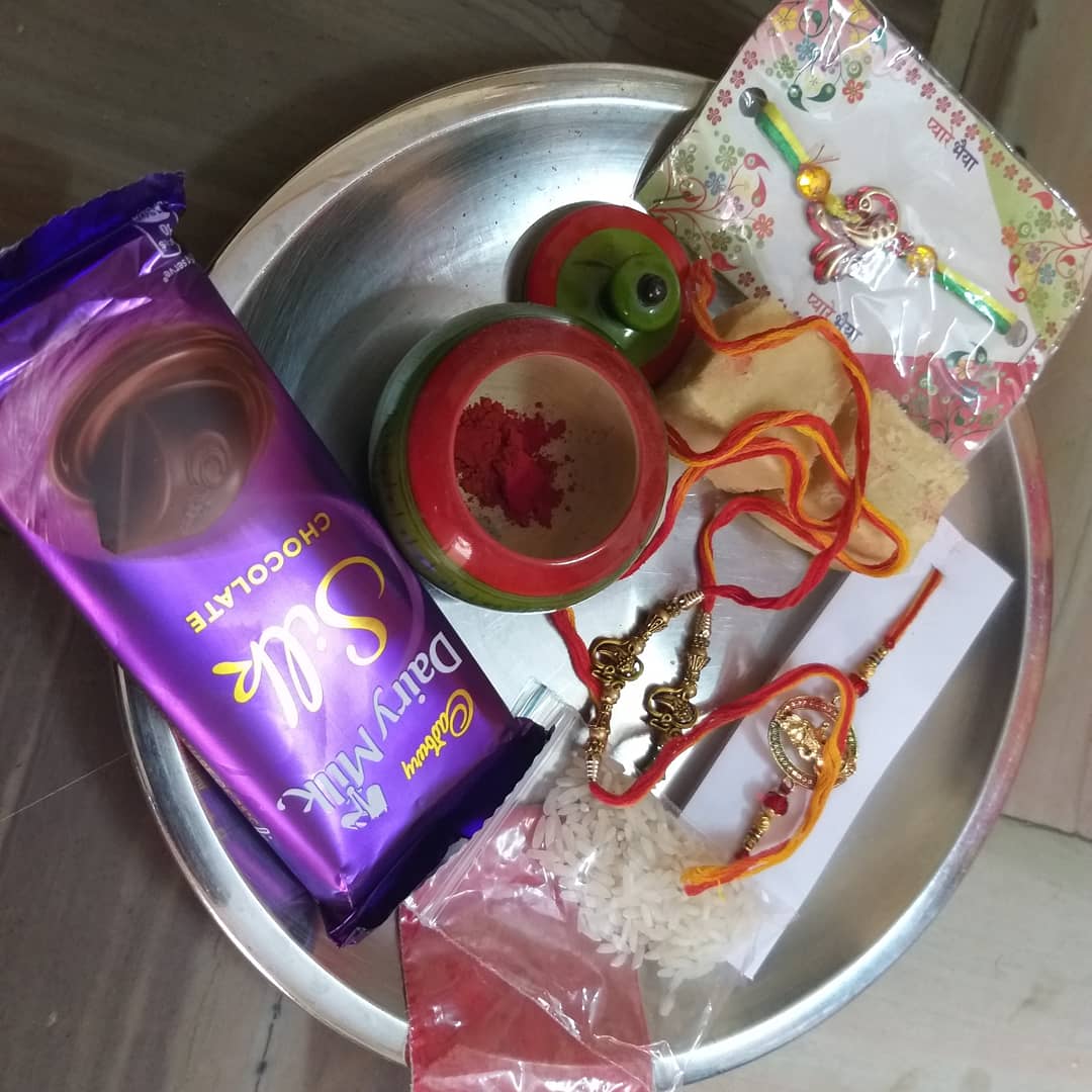 vuledela's tweet image. #HappyRakshabandhan @sisters love #effection