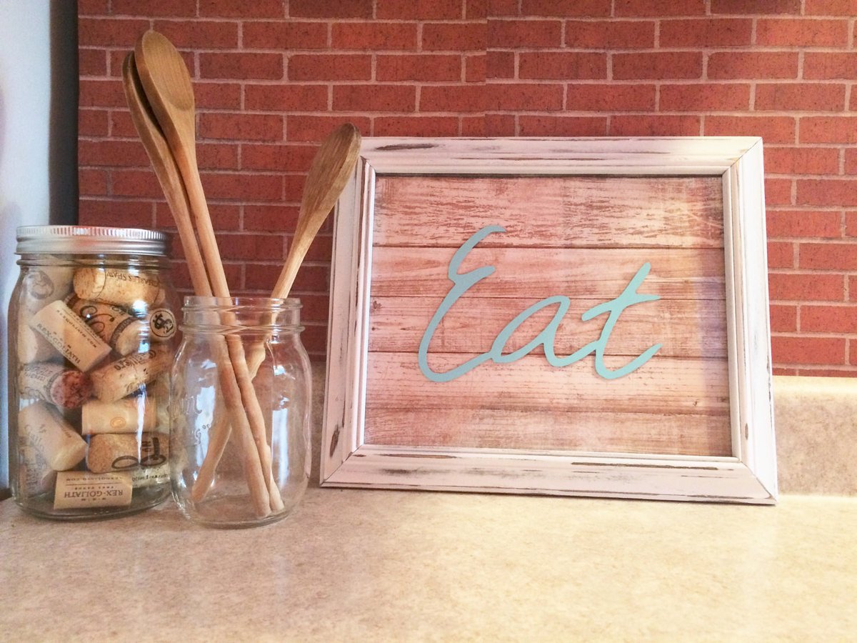 RedRiverValley2's tweet photo. Update your kitchen #decor https://t.co/CKDgQN70H0 #kitchengoals #rustic #farmhouse #homedecor #madebyhand #SmallBusiness #buynow #RRVD https://t.co/WQd8dRBUp1