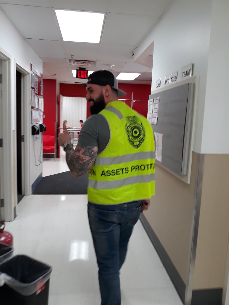gijon_2016's tweet photo. Going on a parking lot patrol with my TSS. #T1296 #perimetercheck #worksomewhereyoulove https://t.co/p4jJFApkDq