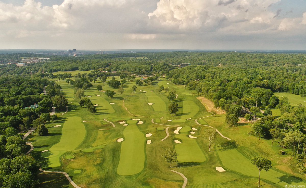 By request from <a href="/itch1182/">JT</a>, a few from Moraine Country Club, a 1930 design by Alex Nipper Campbell. The wonderful landforms here had become obscured by trees and the excellent greens had been dulled and shrunk with time. In 2015, Keith Foster expertly restored the course.