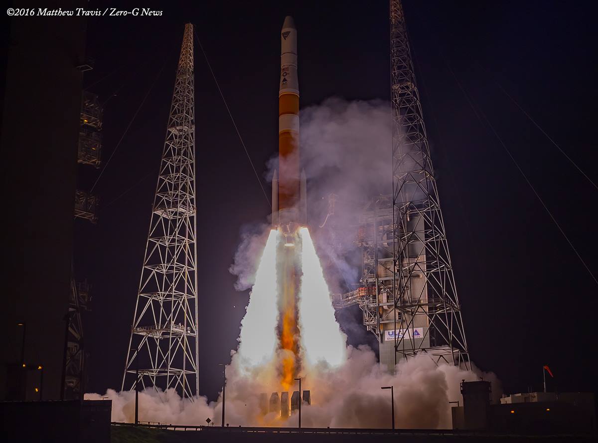 MatthewBTravis's tweet photo. In the 18 years I spent doing launch photography, one of my favorite @ulalaunch #DeltaIV Medium launches was #AFSPC6. I got some decent remotes that night π #ulalaunch https://t.co/17WGr73y2u