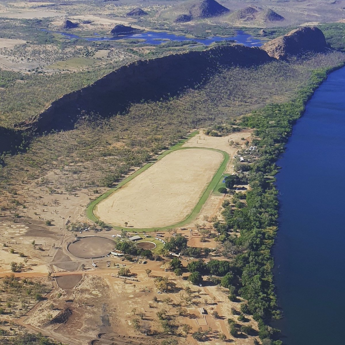 DoumanyMarcus's tweet photo. Great view over the amazing venue for our 2019 CPC Stations Challenge @troysetter @ConPastCo https://t.co/mo7LreaBgE