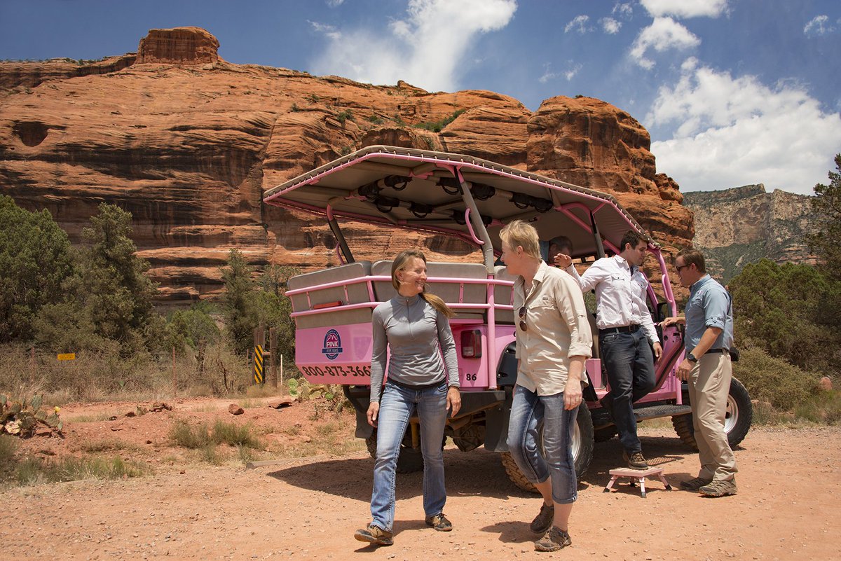 TakeTours's tweet photo. Learn the history of Sedona and its first inhabitants by visiting the Ancient Ruins and Diamondback Gulch. Hop on a pink jeep and enjoy a nice tour with a friendly tour guide

Video --> https://t.co/EZ9VRyzaeo
Book a tour -->https://t.co/xoAgM3NSzP

#Travel #Sedona #Arizona https://t.co/Pu0kR49wFq