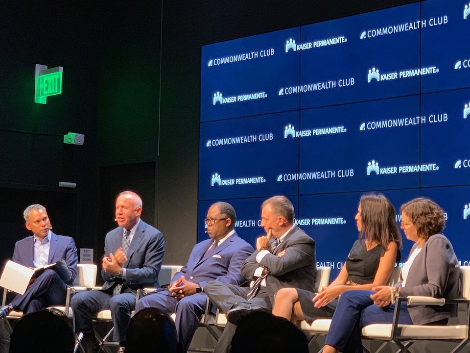 BernardJTyson's tweet photo. Leaders across the country are working to solve #homelessness in their communities. Tonight, we came together to share our knowledge so we can solve this problem together. #HousingForHealth https://t.co/QhguBxe6ru