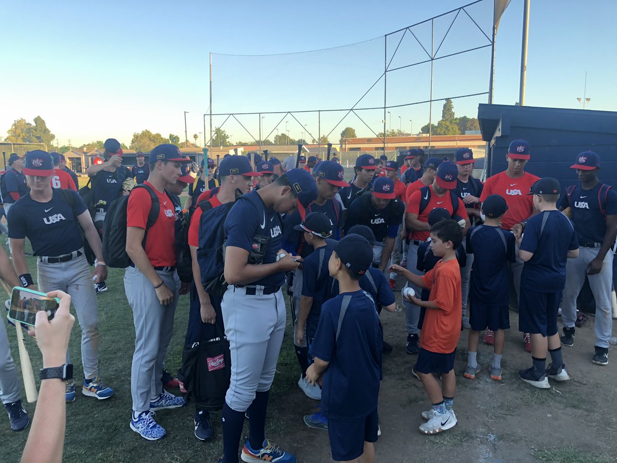 krisngreen's tweet photo. @USABaseball18U signed autographs and showed the 10U Placentia Outlaws love after their game tonight. Thank you for encouraging the boys and giving back. 
Best of luck overseas next week. Go USA! https://t.co/n5kfaS6VgZ