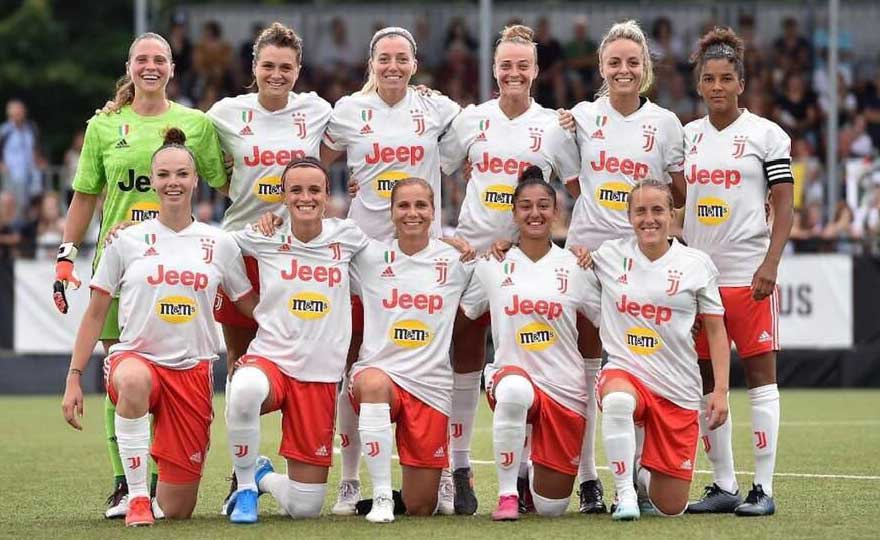 calciodonneit's tweet photo. Juve: la prima amichevole riempe Vinovo #ritaguarino #valentinacernoia #LauraGiuliani #BarbaraBonansea #Lugano #Vinovo #amichevole #MirianaCardinale #RagazzeMondiali #AleeRicky https://t.co/vQclySawhv https://t.co/ua3wziV4Rb