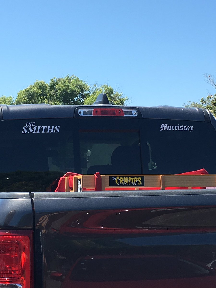 christina_sings's tweet photo. @TotemSpiritFoxx’s truck spotted in Fullerton this weekend https://t.co/hm63iWNH0m