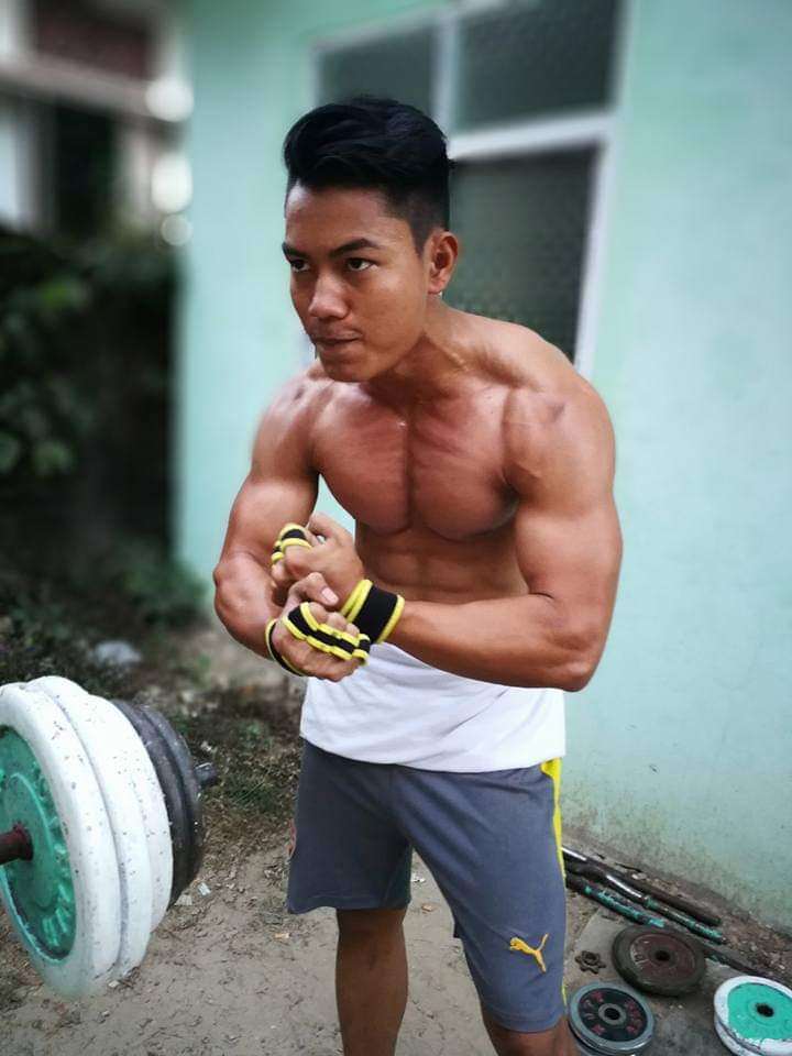 htmuscle's tweet photo. #myanmar #fitness #handsome #muscle #tatoo #hunk #asian #teacher https://t.co/yAe1XF77eO