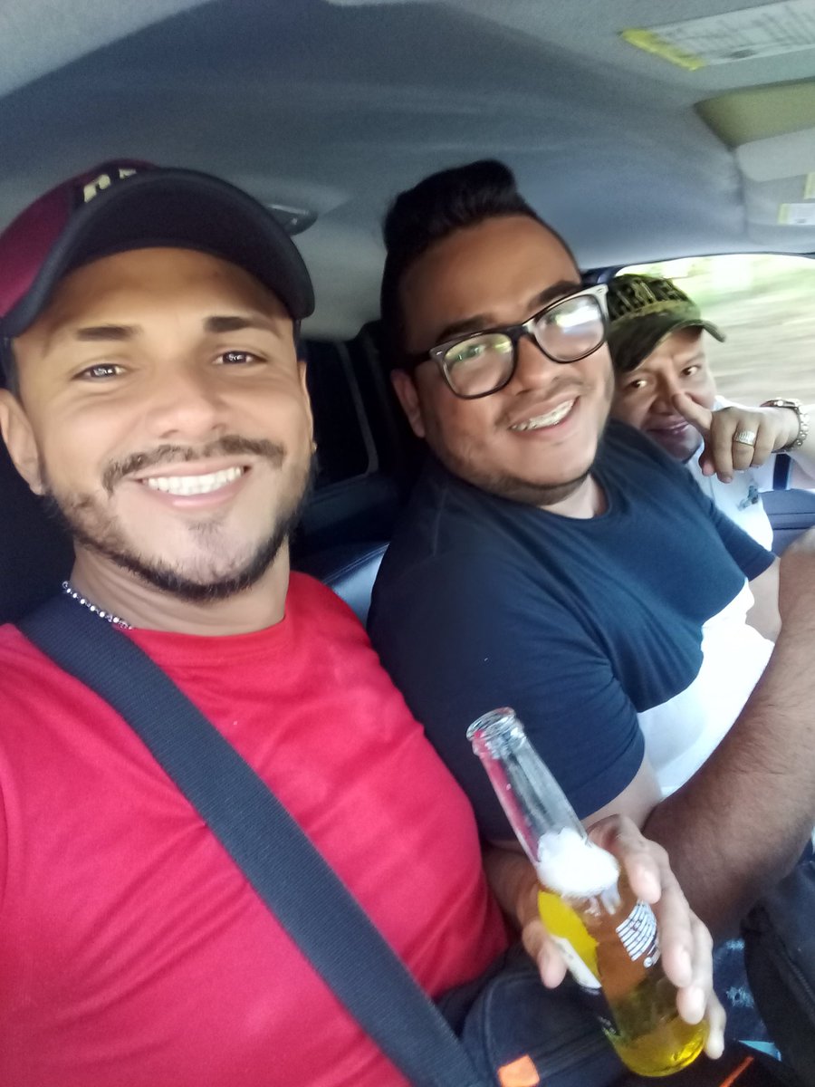 Yembe_Music's tweet photo. Y nos vamos de parranda mis parceros ✌🍻👊💪:[||||||||]: 🎶🎵🎶 #YM #YembenaticosPorElMundo https://t.co/IVVkd4t3xp