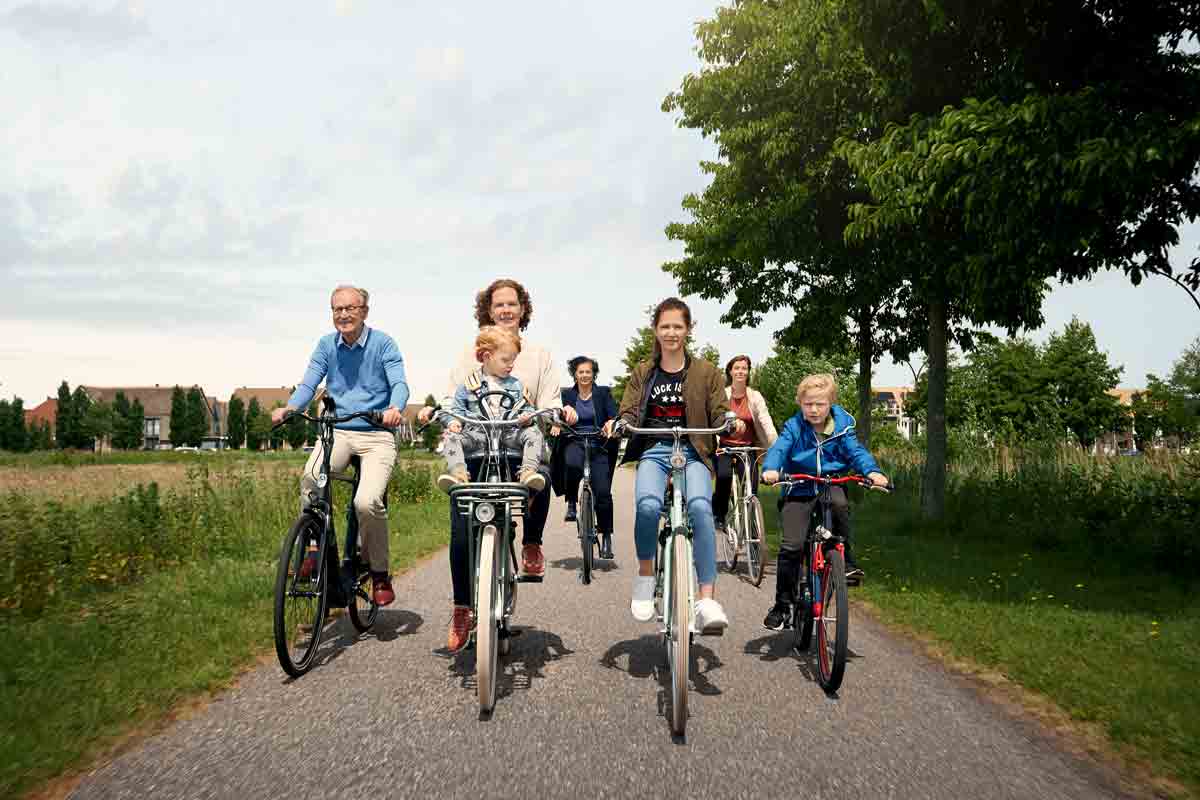 Fiets je ontspannen in de gemeente, fiets je comfortabel naar je werk en fietsen kinderen veilig naar school? Het grootste fietsonderzoek, Fietsstad 2020 is live. Geef jouw mening om het fietsklimaat in Nederland te verbeteren! enquete.fietsstad.nl/zs/kEB82d #fietsgeluk #fietsstad2020