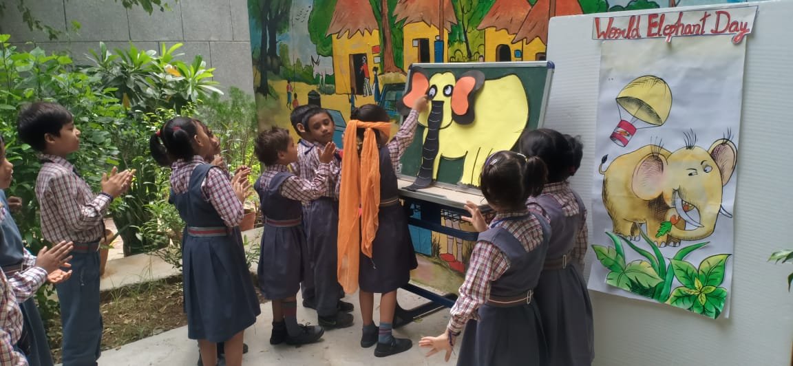 KathaIndia's tweet photo. Did you know that Katha's journey started with an elephant named Tamasha? On World Elephants' Day, we celebrated Tamasha and her fellow elephant-friends who - unfortunately - face various threats from industries such as poaching and tourism. Have a look!
#KathaLabSchool https://t.co/x4hIWYTAwi