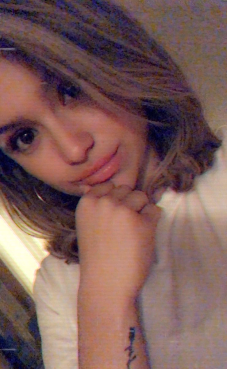 heidi_ruval07's tweet photo. Short hurr don’t curr 💕 https://t.co/RD4LIJxkKQ