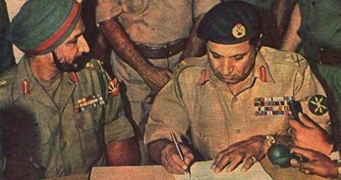 Fake News! 

#India releases doctored images of Pakistan Gen Niazi (uncle of PM #ImranKhan Niazi) surrendering to the Indian Army's Gen. Arora in Dhaka on Dec 19, 1971.

No such surrender took place. In fact Pakistan won the war and helped the Mukti Bahini chase out the Indians.