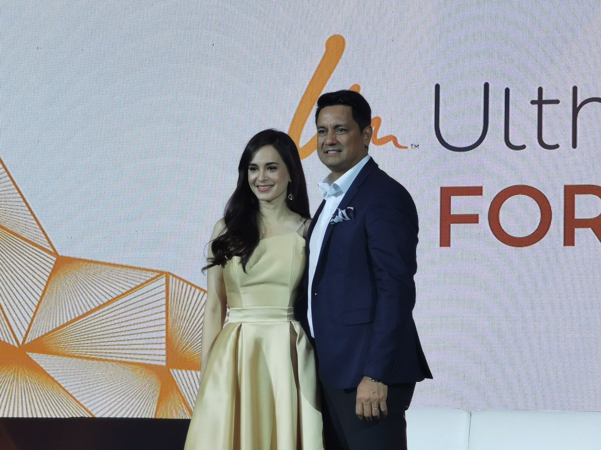 mjfelipe's tweet photo. LOOK: Richard Gomez and Lucy Torres-Gomez launched as the newest endorsers of 'Ultherapy for Two'. Richard says 'this is also for men' and Lucy replied 'ang gwapo niya bago matulog, paggising ang gwapo pa rin ng katabi ko'. #UltherapyForTwo https://t.co/J4fB9oS15s