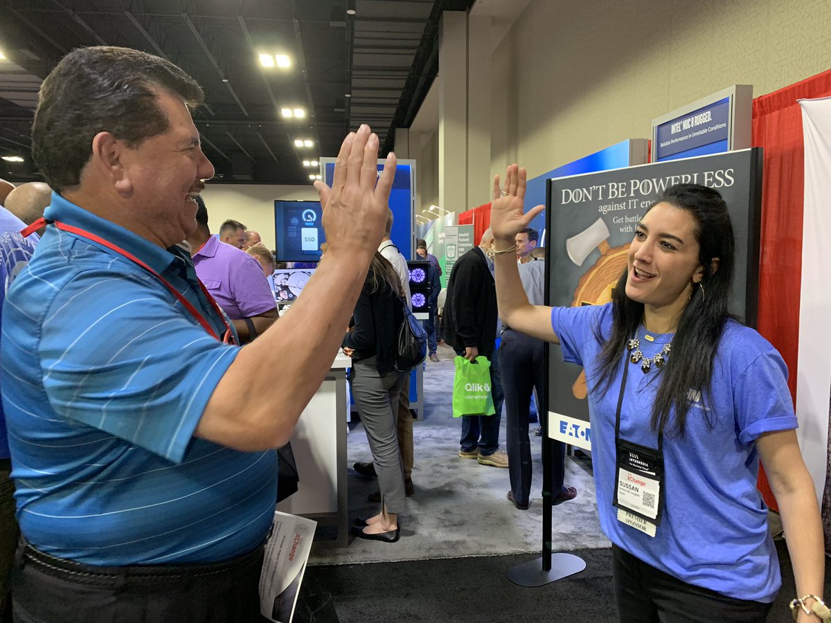 stephaniefdurd2's tweet photo. Lots of hands on interaction today at XChange2019 with partners and soon to be partners! #XCH19 https://t.co/CeVAQw7dBp