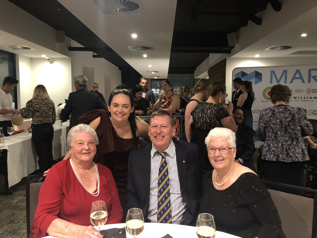 JohnCBrent's tweet photo. Such an inspiring night at the Marsh Queensland Rural Ambassadors Awards, Congratulations to all the nominees and winners especially our regional rural ambassador Angela Gee #ekka2019 #ruralambassador2019 #supportyourlocalshows https://t.co/T9vhkumf2p