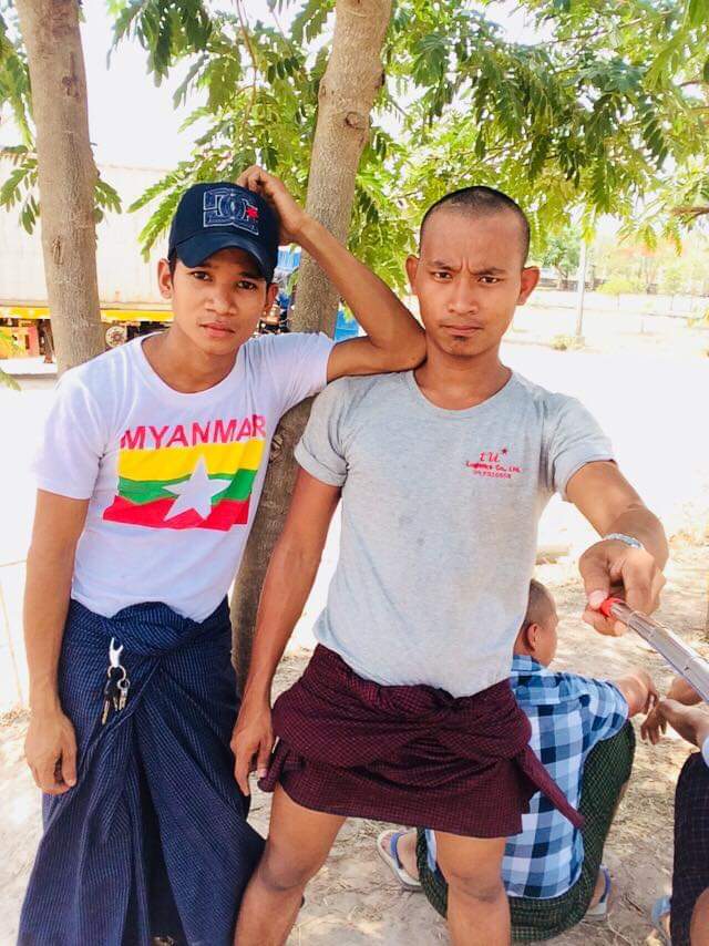 l65288251's tweet photo. အလိုးခံခ်င္လိုက္တာ ကိုကိုကားဆရာရယ္ https://t.co/du4oH7DQMy