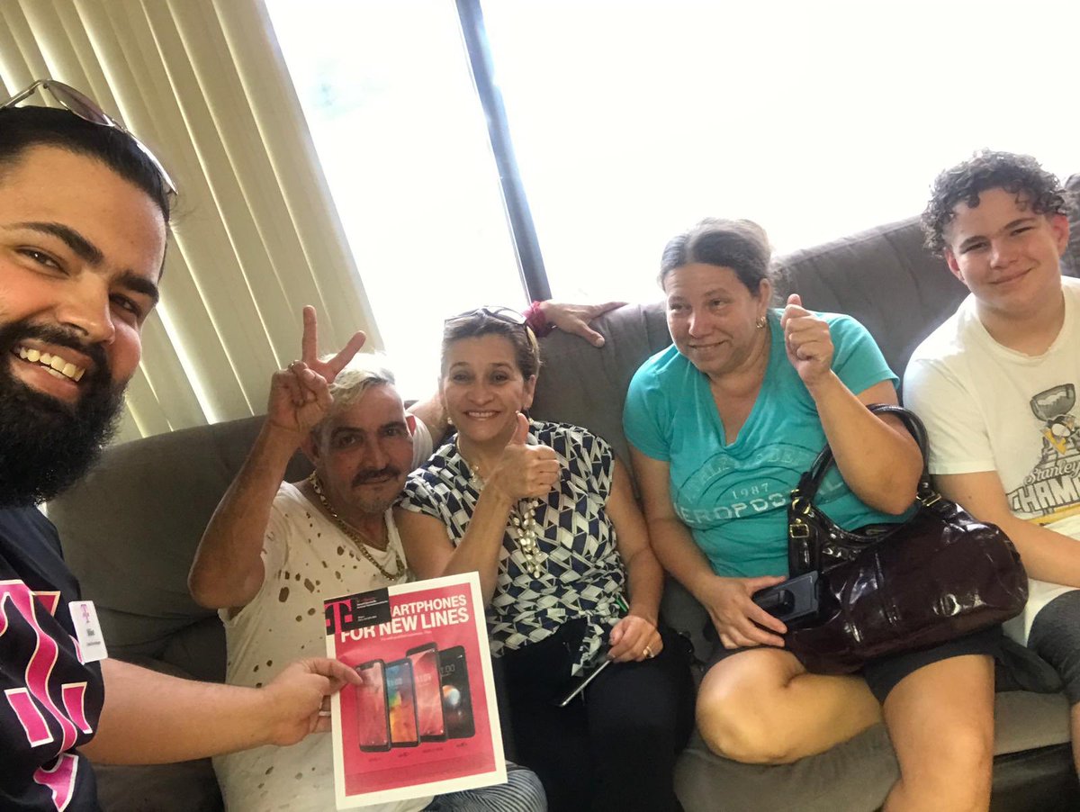 Bucs9180's tweet photo. Super proud of the Tampa Takeover team. They were all over the city either donating school supplies to the local schools or owning the mile. #AlwaysBetter #TampaTakeover #WinningOnPurpose @atiglobal @cbinnall13 @GMoucheron @NathanYanovitch @SamBaez78 https://t.co/GB1mdn6PPe
