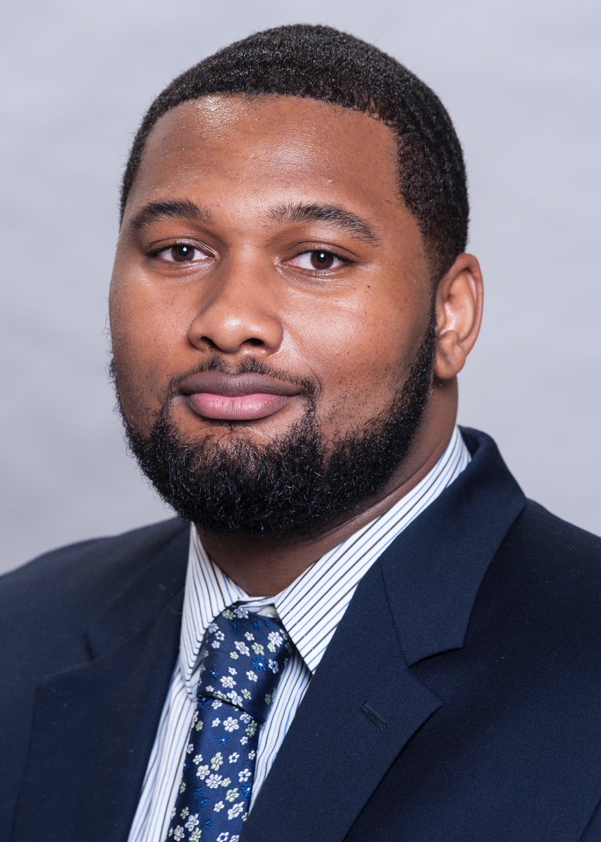 Principal_Penn1's tweet photo. Today I start my 10th school year at Cleveland College Prep, 6th as principal. I remain feverishly excited to make contributions to the Slavic Village community and the scholars of CCP. Cheers to a successful 19-20 campaign!! https://t.co/0CPNTSU0kE