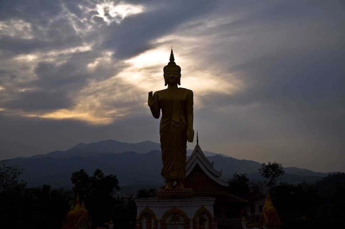 JoshBulriss's tweet photo. True change is within; leave the outside as it is.
     — Dalai Lama XIV https://t.co/XfHrIKhygy