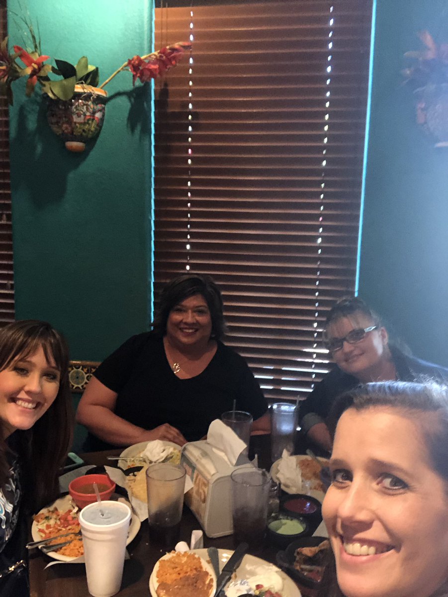 dancinag06's tweet photo. Missing @JacobDonnell3 but had a great lunch with the office staff at @PickettPioneers https://t.co/REdgh4HxEY
