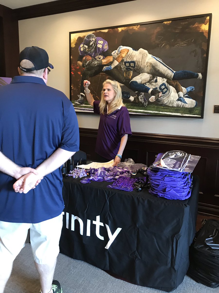 SamSheridan5's tweet photo. Incredible morning hosting a VIP event for our special #Xfinitycommunities guests!  Hope they enjoyed it as much as I did. #iworkforComcast https://t.co/dj2Xos0bEU