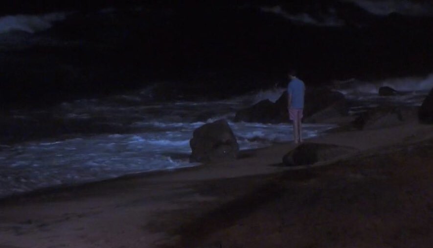 xgabriella7's tweet photo. I’m sorry but this shot had me WEAKKK #BachelorInParadise https://t.co/Xvd1DnTTfv