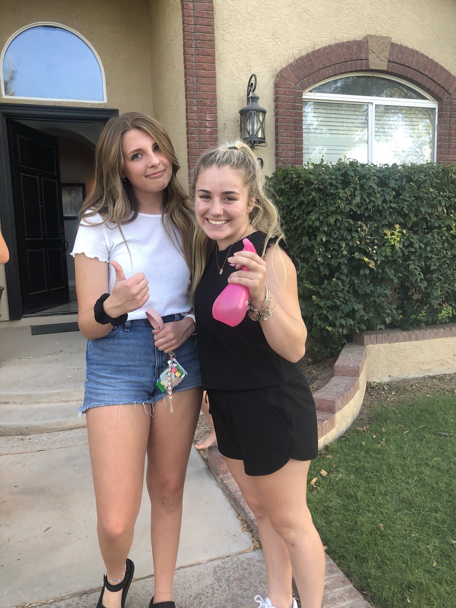 zojaywhite's tweet photo. GOT TEAM "shawtys" OUT!!!  @HIGLEYASSASSIN1 https://t.co/b1V3seJQKh