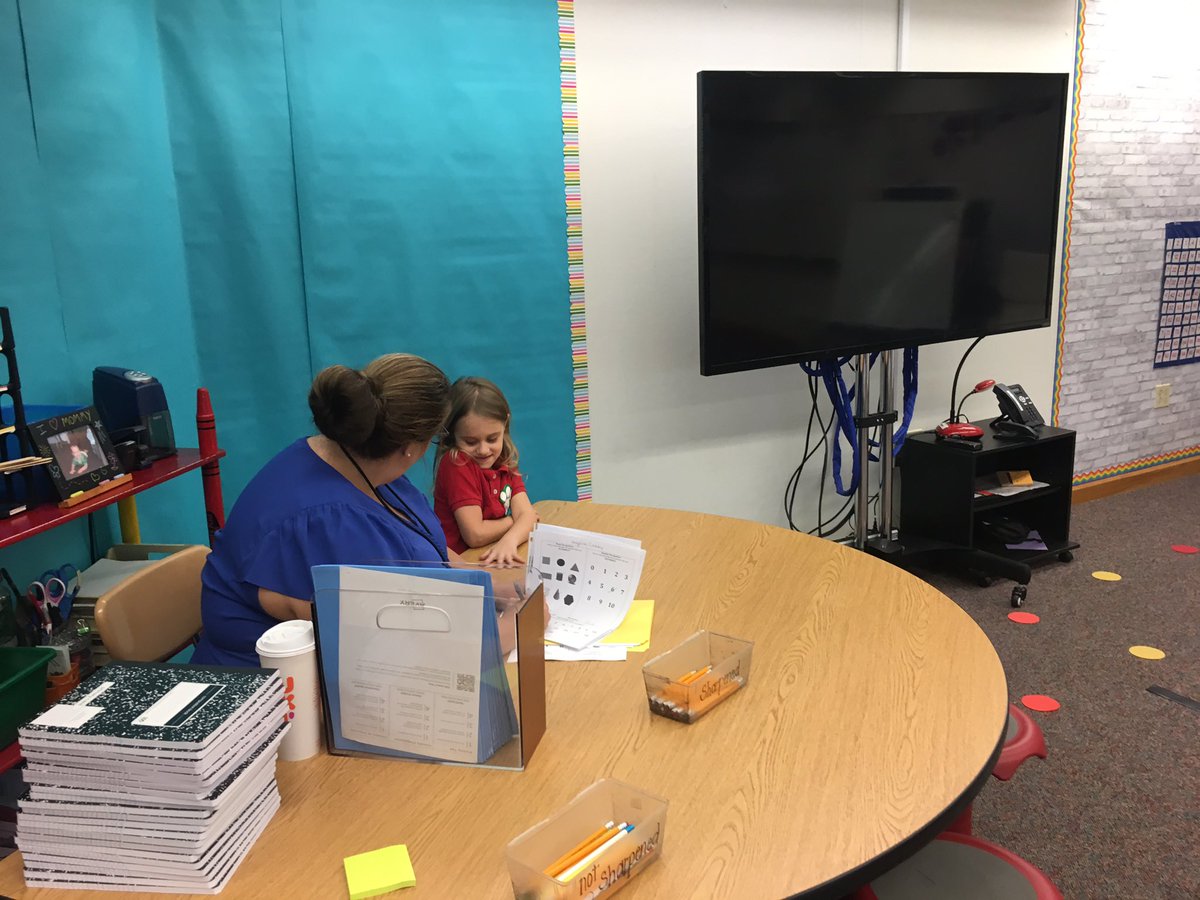 a__crawford's tweet photo. All the feels of the 1st day of the 2019-2020 school year! We had an amazing day! #WEgrow @WESPANTHER @PrettyMsCarroll @AlbrechtTeach @tmossler https://t.co/XhBFmnKPOS