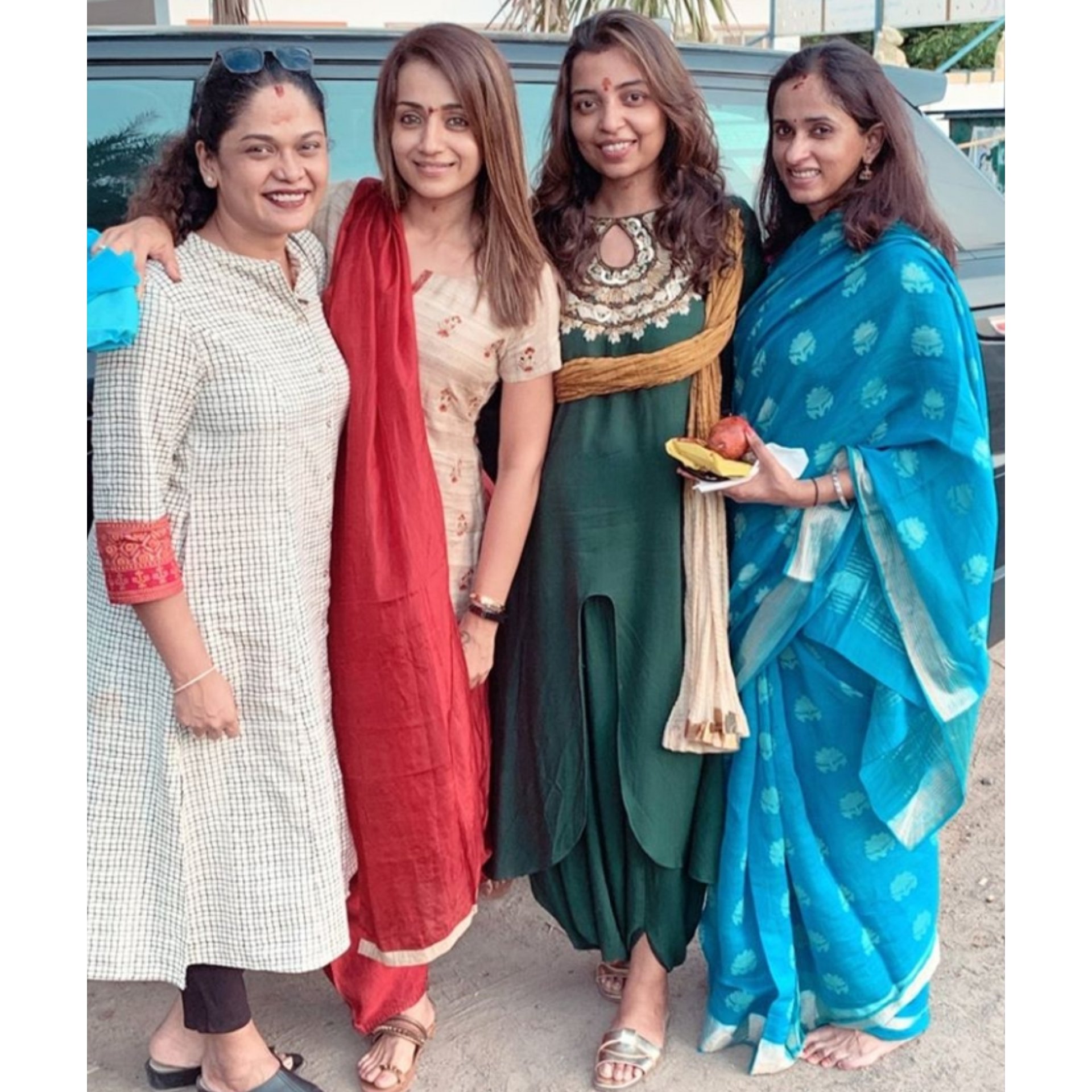 EB0HiqOVAAAOoIF?format=jpg&name=large