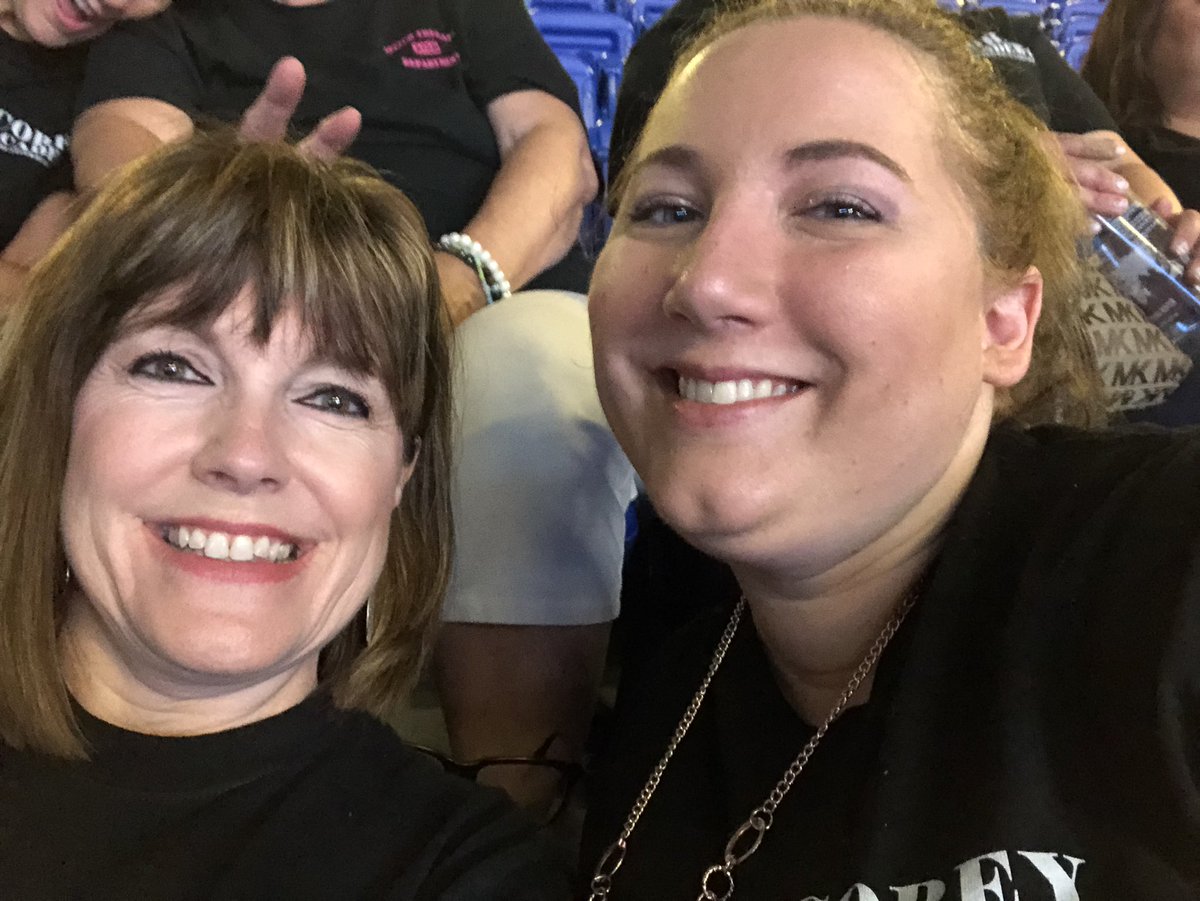 MrsDurning's tweet photo. AISD Convocation https://t.co/Q5nF0l4aul