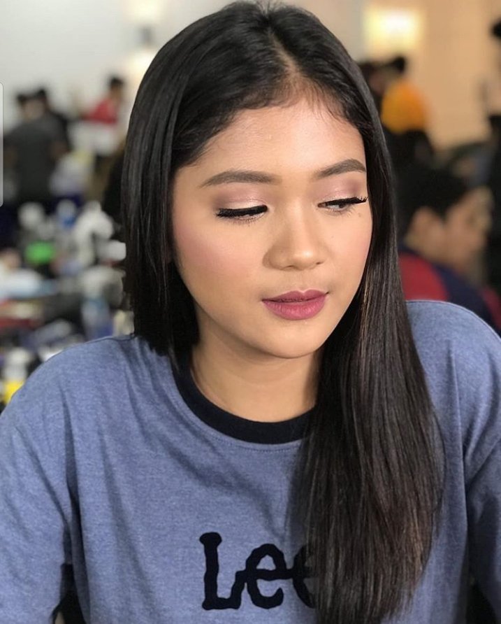 kristnaticsofc's tweet photo. Miss this beautiful lady , We Love You @Krisvertudez1 😍💚👸 https://t.co/4jCdKWNerf