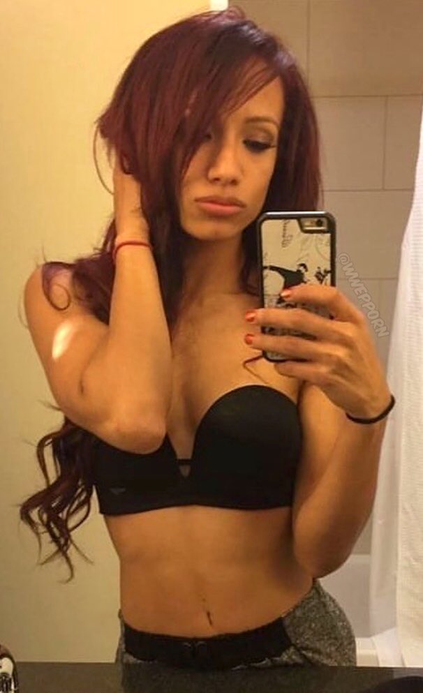 WWEPPorn's tweet photo. Guess who’s back:
Sasha Banks!🎐
#WWE #Raw #RawToronto #RawCanada https://t.co/F4T38sSYxO