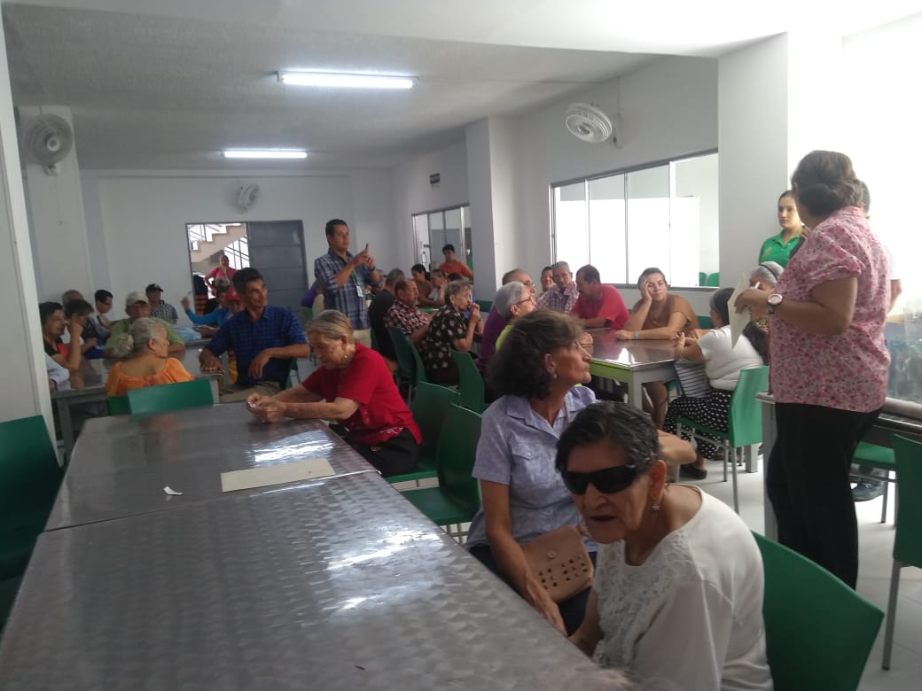 Obusinga's tweet photo. Masiva participación en el taller de Recuperación de memoria alimentaria en el marco del Proyecto Maestras de la Gastronomía tradicional en el municipio de Girón, proyecto apoyado  por @mincultura https://t.co/4AAkTnl5uK