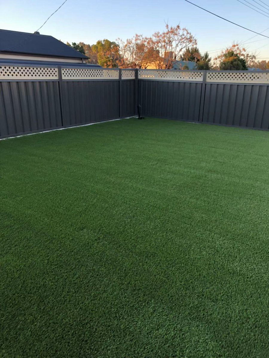 ChristineGu3's tweet photo. Garden, yards decorated by HISOA landscaping artificial turf in Australia as it is extremely soft, hard wearing and durable for 8-10 years 
For more information, please refer to 
https://t.co/CQuxbqBFm8 https://t.co/yi9ZLZ6eEl