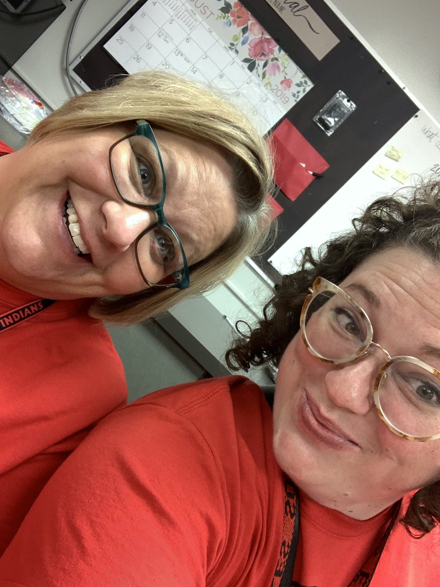 First day back with my faves! <a href="/HockerGroveMS/">Hocker Grove MS</a> #teacherfriends #ohmygrove #year7 🦅🦅🦅🍎🍎🍎