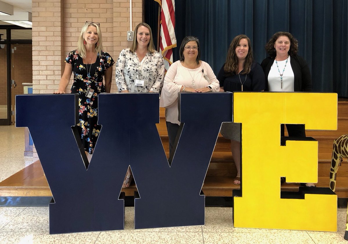 EslLeesa's tweet photo. So excited for this school year and continuing to grow the minds of or Whitcomb Giraffes!!#theyearofWE
@whitgiraffes https://t.co/HO0TTrQaQ7
