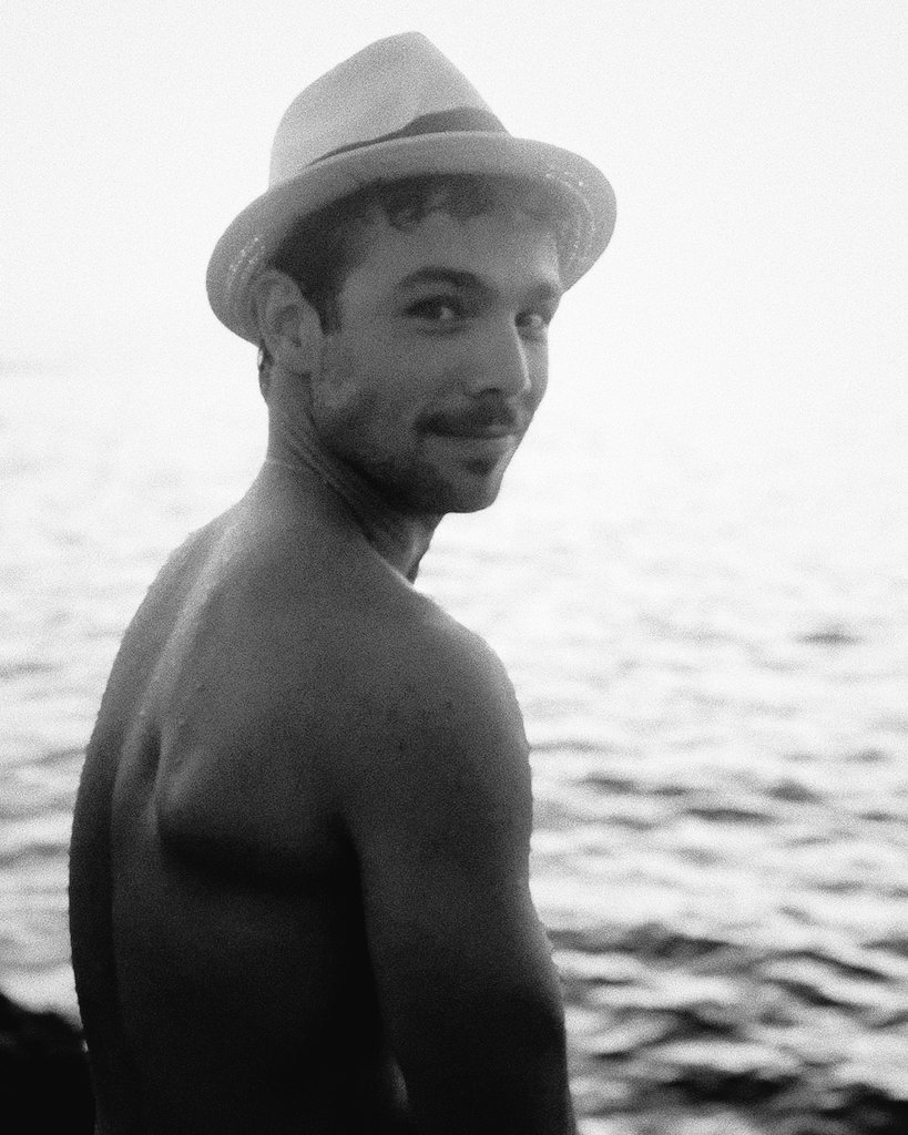 Rubioopol's tweet image. ⠀⠀⠀
 ⠀⠀  𝑨𝒍𝒈𝒖𝒊𝒆𝒏 𝒆𝒔𝒕𝒂́ 𝒅𝒆 𝒗𝒖𝒆𝒍𝒕𝒂. ⠀⠀⠀