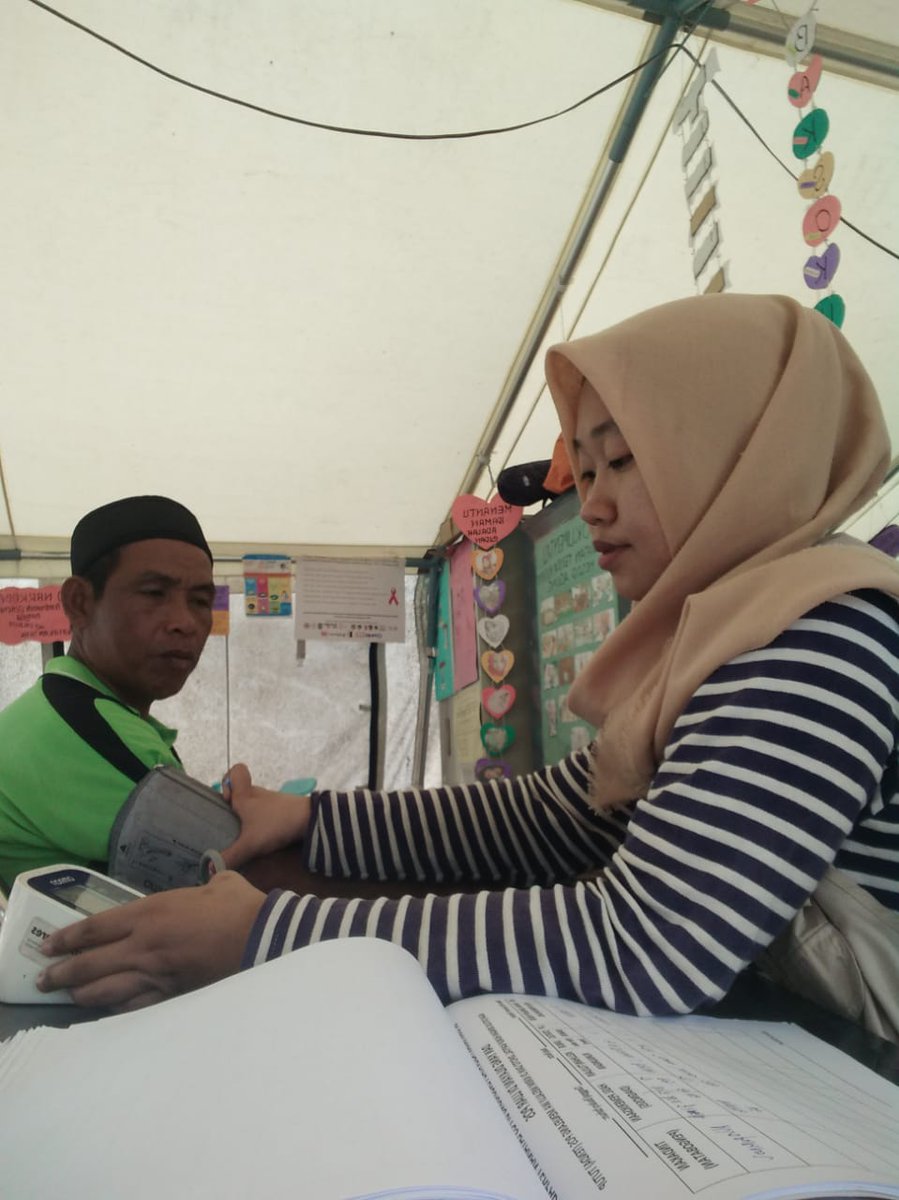 UNFPAIndonesia's tweet photo. At the 15 #ReproHealth posts, #elderly can access elderly friendly healthcare by #TrainedMidwives. The posts are connected to #referal hospitals for followup care. Post disaster Central Sulawesi. @kemenkes @PPIBI @Americares @dfat https://t.co/rY49QaE0pq