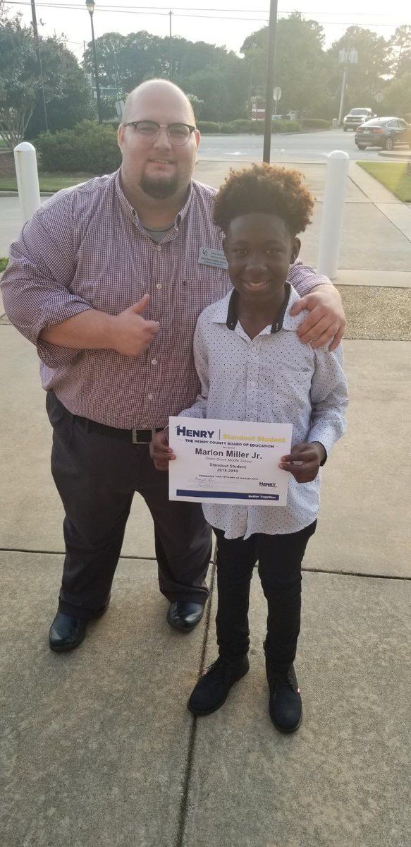 McLeod_Edu's tweet photo. Shouting out my student and Men of Distinction member, Marlon Miller Jr., aka @DeuceHands for being recognized at tonight’s @HenryCountyBOE Board meeting as a “Star Student!” @ugm_hcs #ExpectExceptionalHCS https://t.co/WmptRn85yI