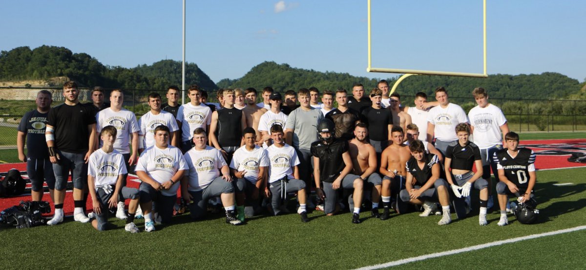 FCbarstool tweet media