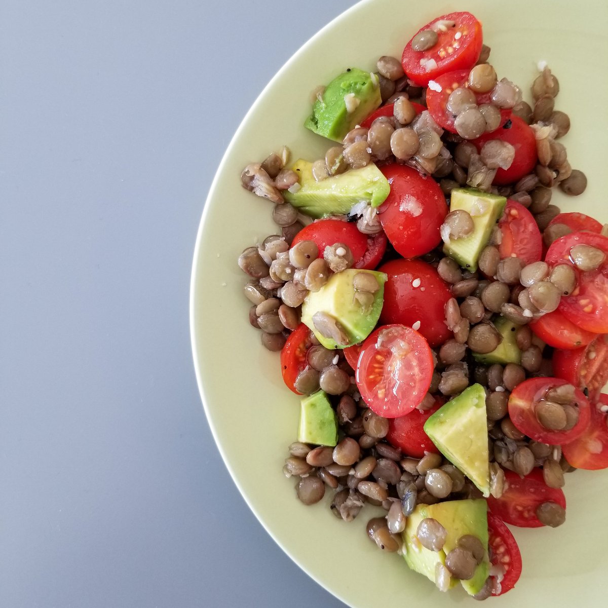 ConcernedCook's tweet image. Avo Lentil Salad with #everythingbagelseasoning perfect for #platbased, #vegan, and #vegetarian diets!

Recipe: instagram.com/p/B1Eyn-CAp0r/…
