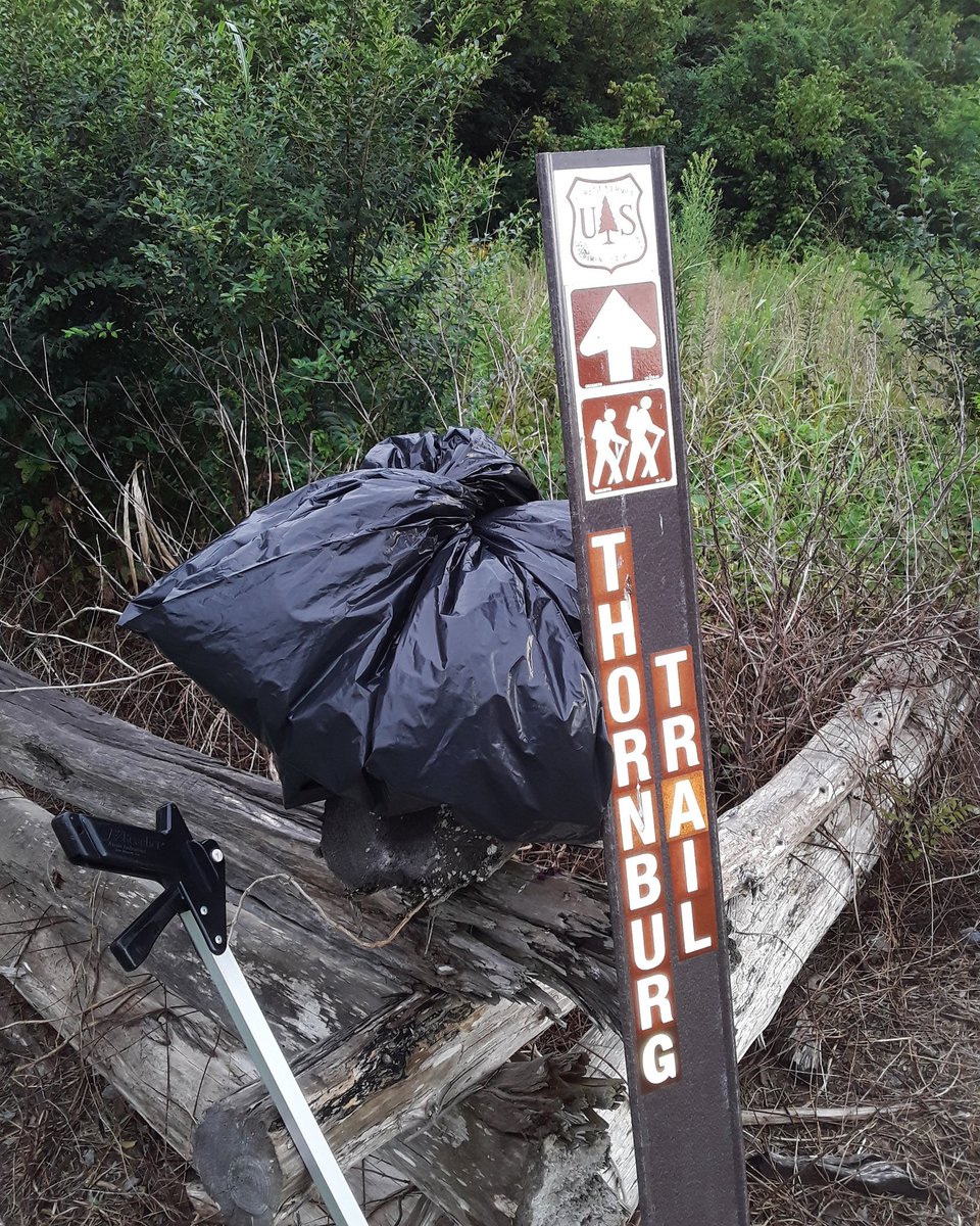 alantrog's tweet photo. Lewis-Thornburg Farm
#lewisthornburgtrail
#2minutecleanup
#litterfreeplanet https://t.co/GdXkJO9BQn