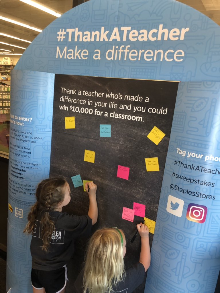 JottieB's tweet photo. Picked up our school supplies @StaplesStores and stopped to #ThankATeacher! #sweepstakes https://t.co/lFCdZOsxp7