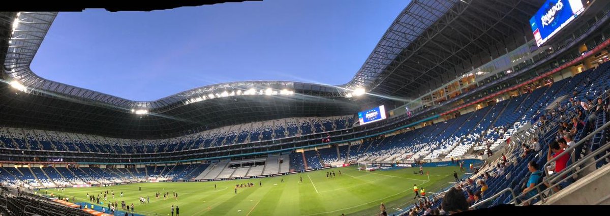 campeonasmx's tweet photo. #MTYvsQRO | 🤠 5-0 🐔
¡VAMOS POR LA SEGUNDA PARTE!
Rayadas ya golea a @GallosFemenil en el gigante de acero. https://t.co/K84EPm0u7q