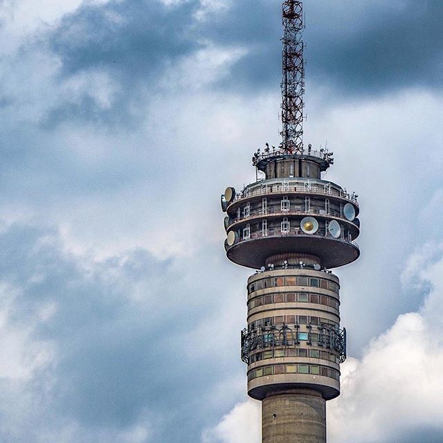 JohannesburgIYP's tweet photo. Top of the morning to you ... Joburg’s iconic Hillbrow Tower captured up close by @f0rm1x Brilliant! Also Joburg’s best known and yet not visitable landmark #Repost @f0rm1x
・・・
⚔️🛡J•H•B🛡⚔️ #johannesburg #joburg #urbanocity #serialshooters #landm… https://t.co/OrUFUXRZ8B https://t.co/cc5sCoxExg